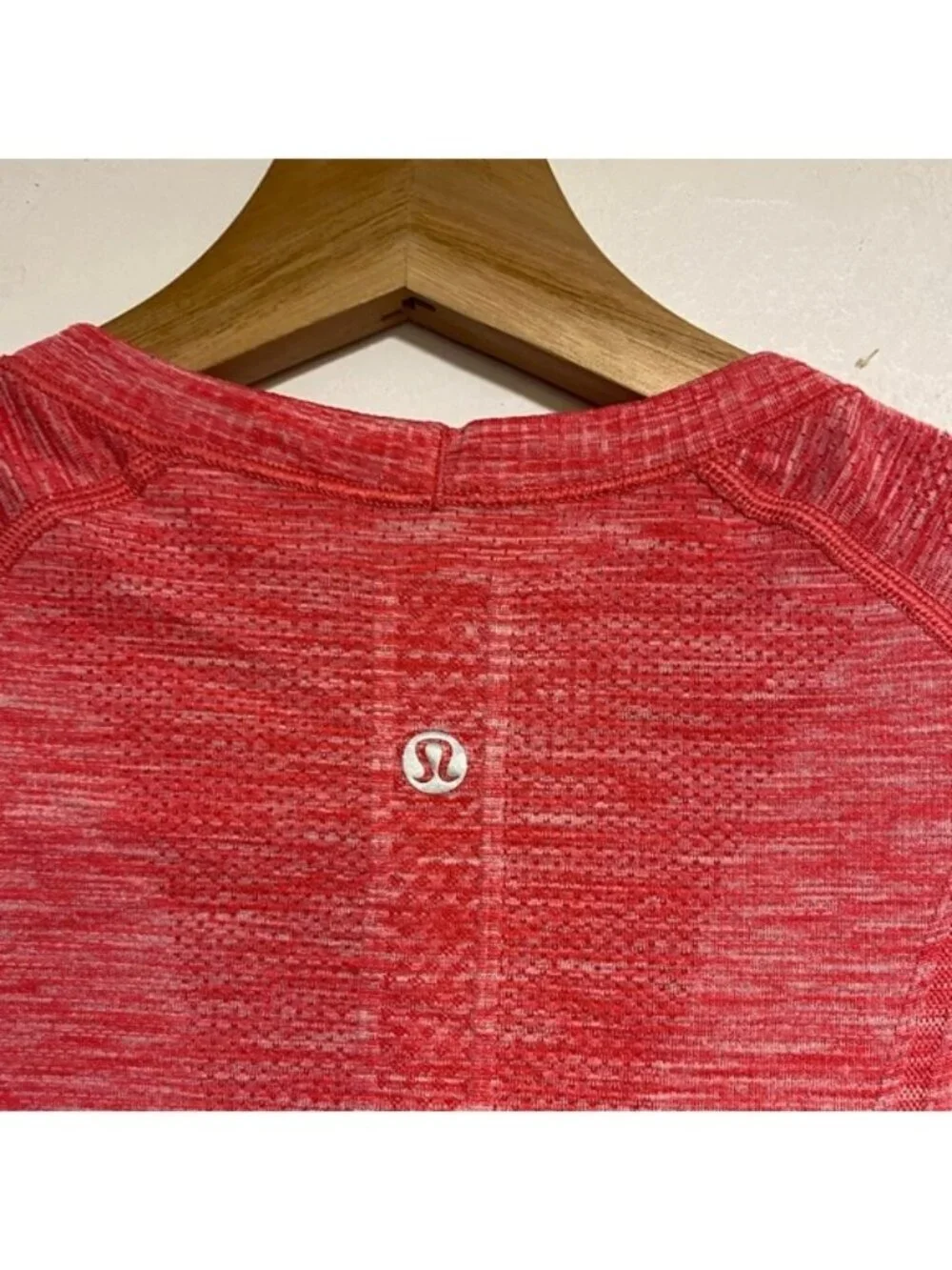 Lululemon Better Each Day Seamless Athletic Tee Pink Size 6